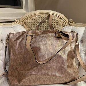 Tote handbag